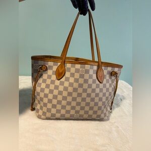 LOUIS VUITTON Neverfull Damier Azur PM authentic and pre-owned date code VI0150